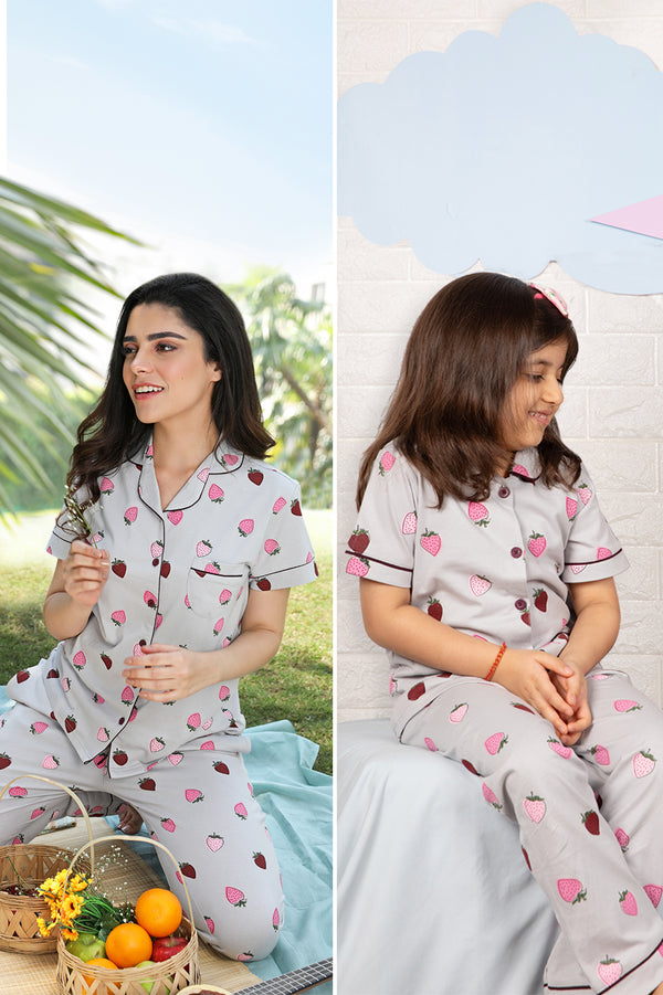 Strawberry Fields Girls' Pyjama Set